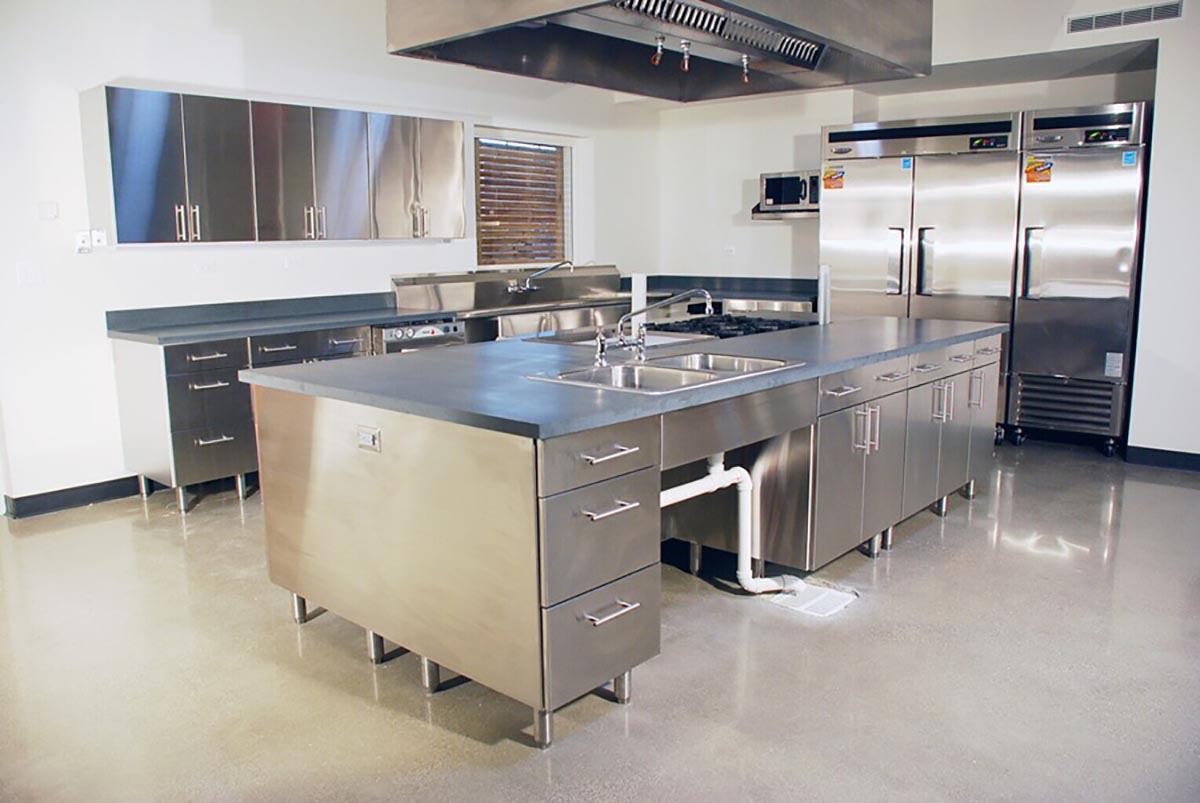 2 x 4 stainless steel kitchen work table